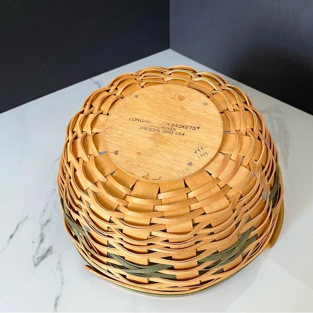 Christmas Popcorn Basket by Longaberger